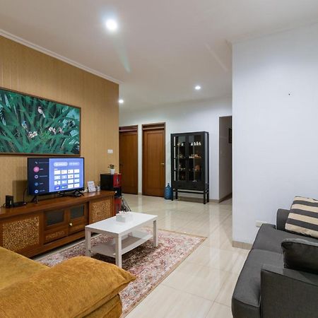 Spacious, White-Villa Belgareti @Kiara Condong Μπαντούνγκ Εξωτερικό φωτογραφία